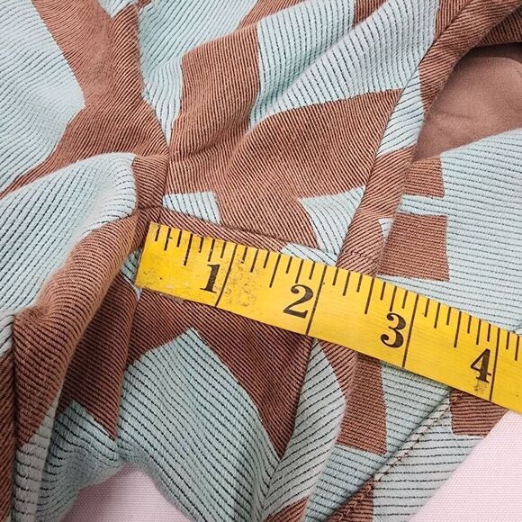 Plenty by Tracy Reede Geometric Jacquard Simple Short Size 2 - Picture 6 of 8